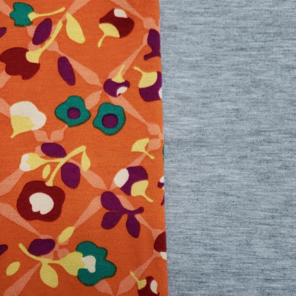 Extra Large Lularoe Randy Tee - Picture 3 of 4
